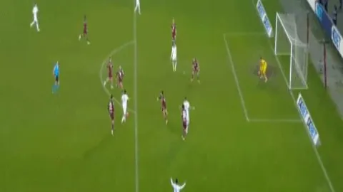 赫塔菲2-1逆袭马竞，阿兰巴里末段4分钟内连进两球反超比分